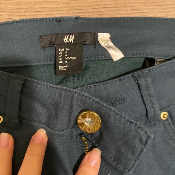 H&M coloured leggings in size 6 brand new! - Picture 2 of 2